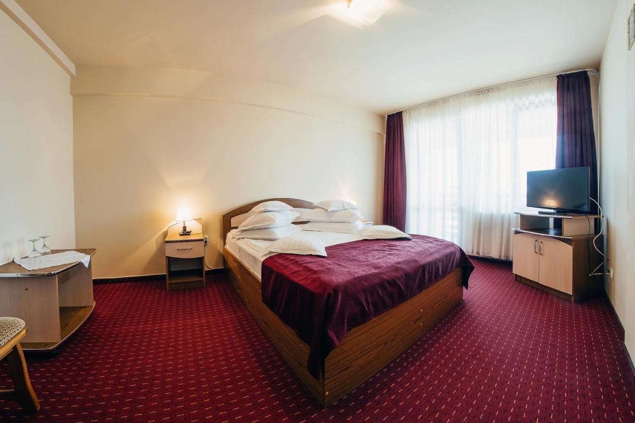 Casa Rubin Hotel Gura Humorului Ngoại thất bức ảnh