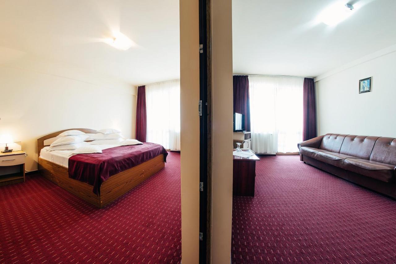 Casa Rubin Hotel Gura Humorului Ngoại thất bức ảnh