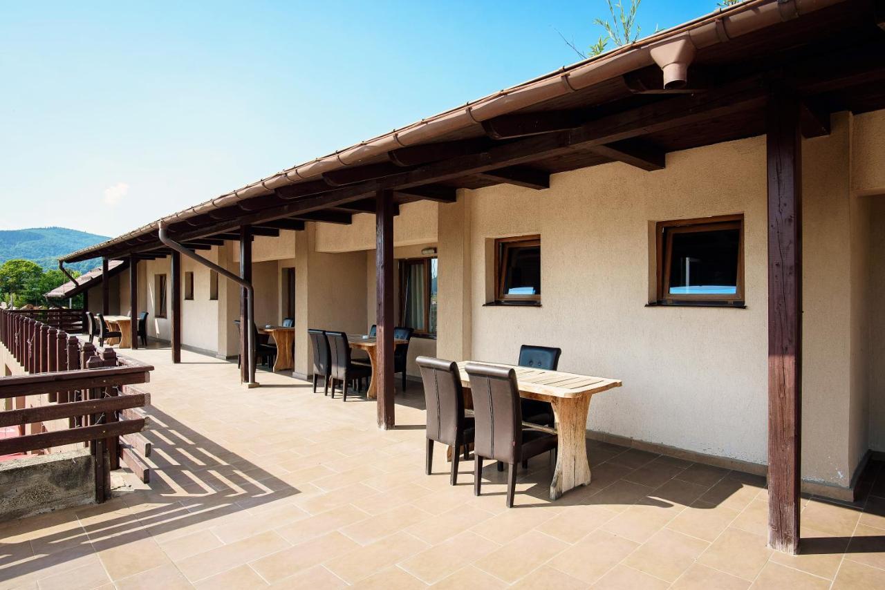 Casa Rubin Hotel Gura Humorului Ngoại thất bức ảnh