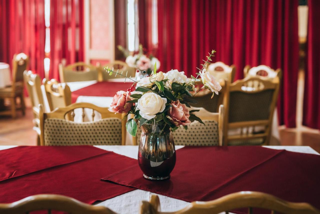 Casa Rubin Hotel Gura Humorului Ngoại thất bức ảnh